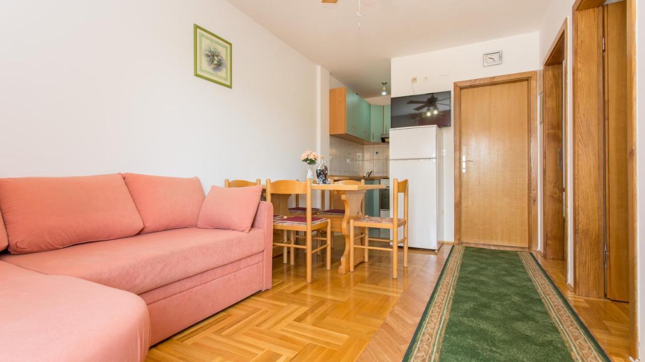 Apartment Branko ชิโล ภายนอก รูปภาพ
