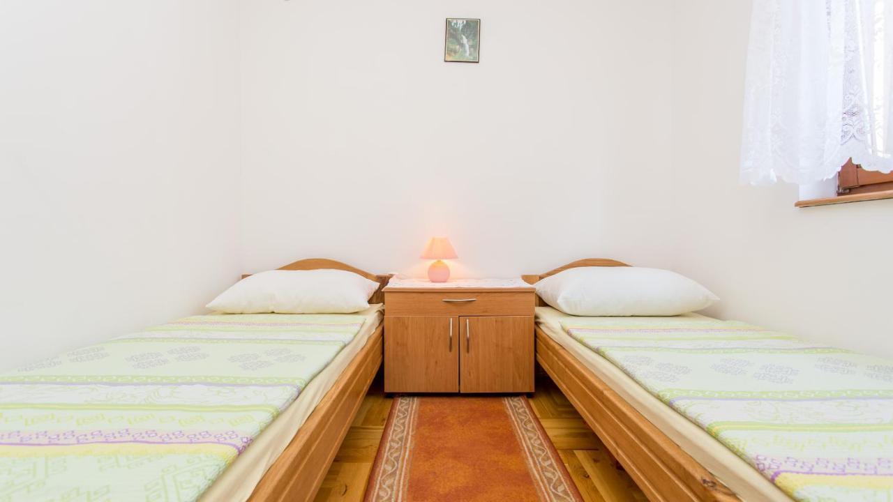 Apartment Branko ชิโล ภายนอก รูปภาพ